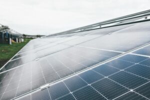 Énergie solaire : comment passer à l&rsquo;action concrètement ?